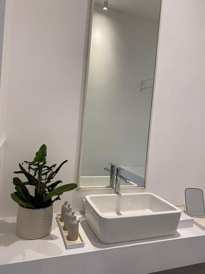 Saffron Robes Living Hotel Hikkaduwa Bagian luar foto