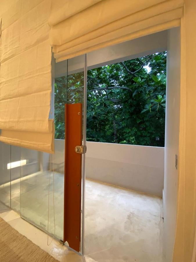 Saffron Robes Living Hotel Hikkaduwa Bagian luar foto